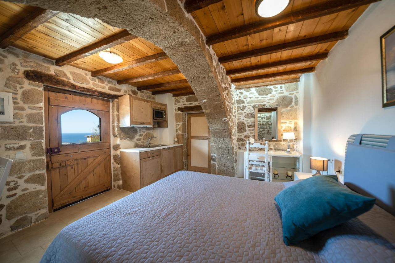 Ferienwohnung Mary'S Stone House Phalasarna Exterior foto